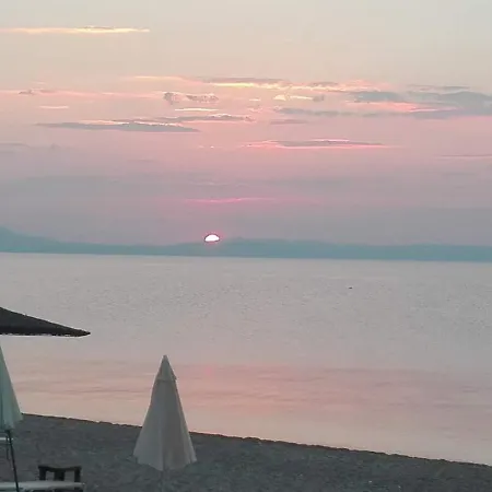 Prime Luxury Front Villa Nea Vrasna