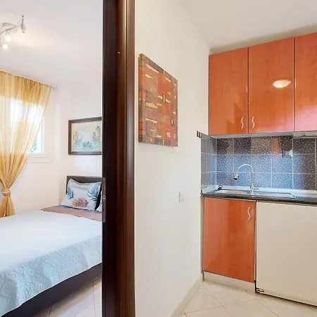 Prime Luxury Front Villa Vrasná