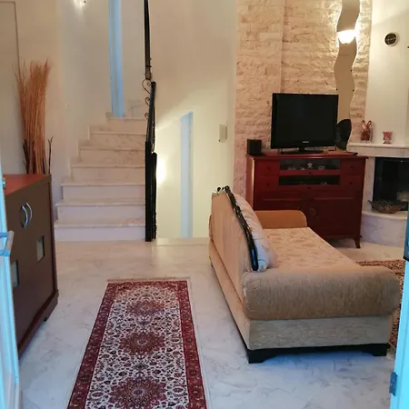Prime Luxury Front Villa Nea Vrasna