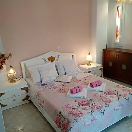 Prime Luxury Front فيلة