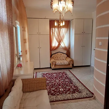 Prime Luxury Front *