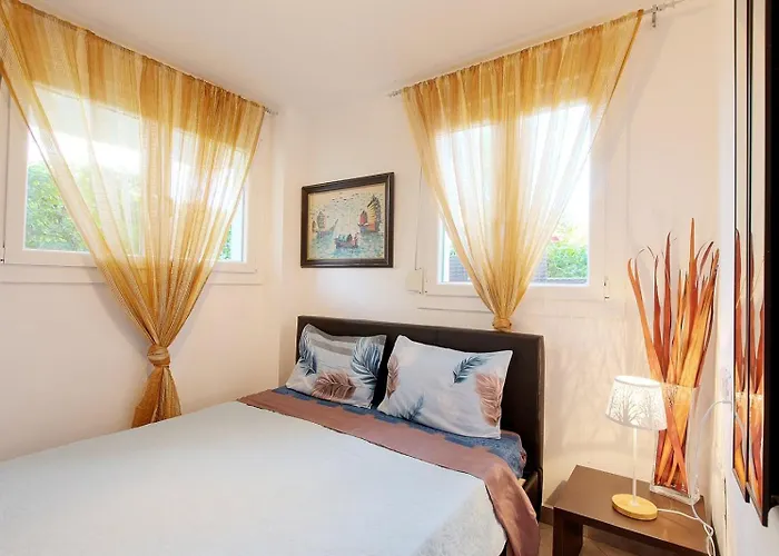 Prime Luxury Front Villa *