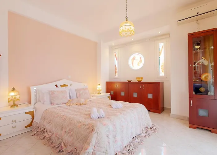 Prime Luxury Front Vrasná