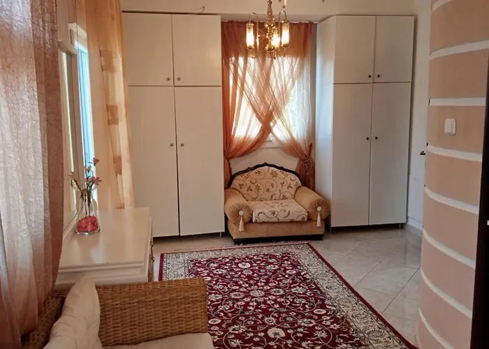 Prime Luxury Front *